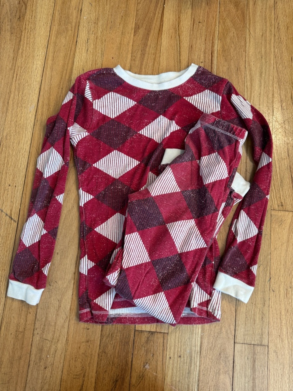 Burt's Bees Red and White Plaid Long Sleeve Top